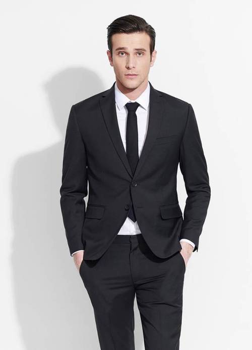 严愚贵 剧本与叙事策划总监